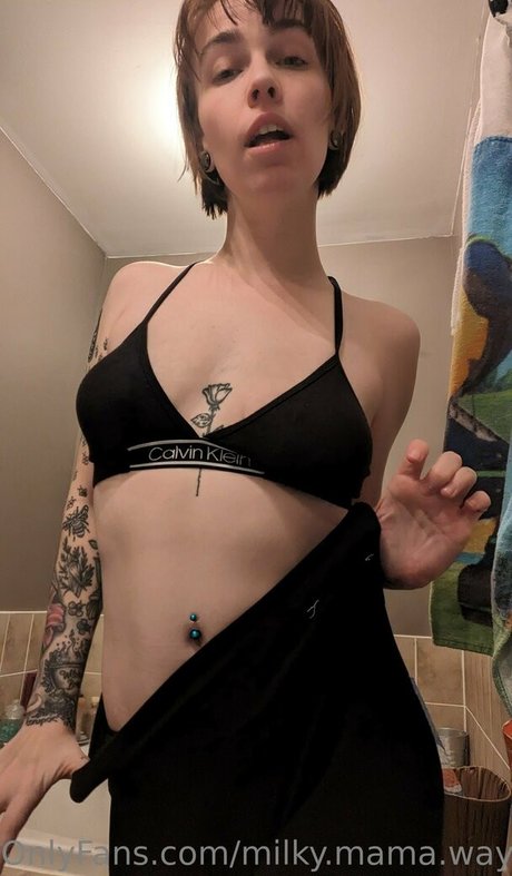 milky mama way ヌードスター 写真