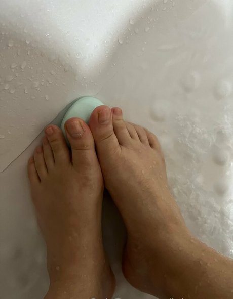 leluqueenz ヌードのポルノスター 画像