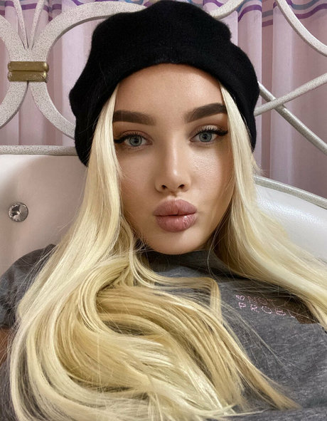 Anny angel ポルノ女優 写真