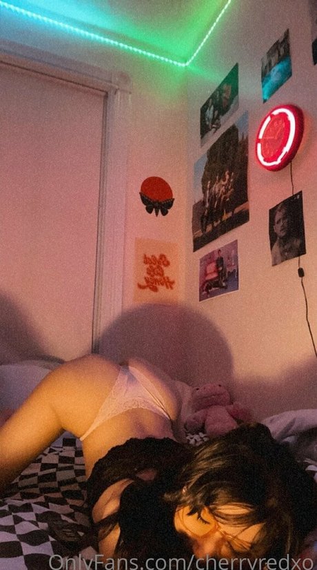 cherryredxo エロティックなスター 写真