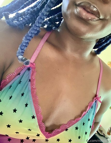 nillalena 最高のポルノスター 画像