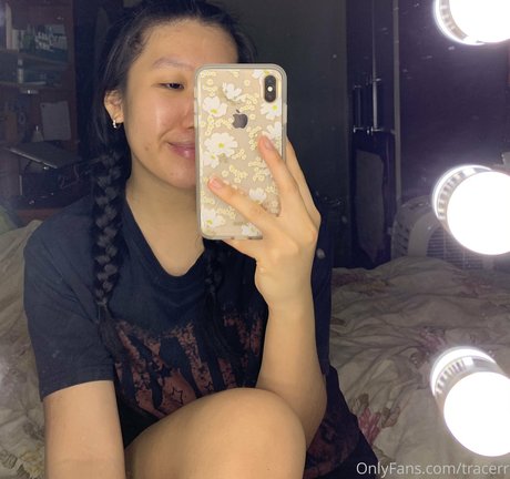 tracerr アダルトスター 写真