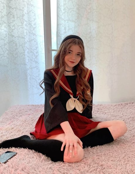 Lorinefairy セクシーモデル 写真