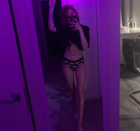 Lorinefairy セクシーなスター 写真