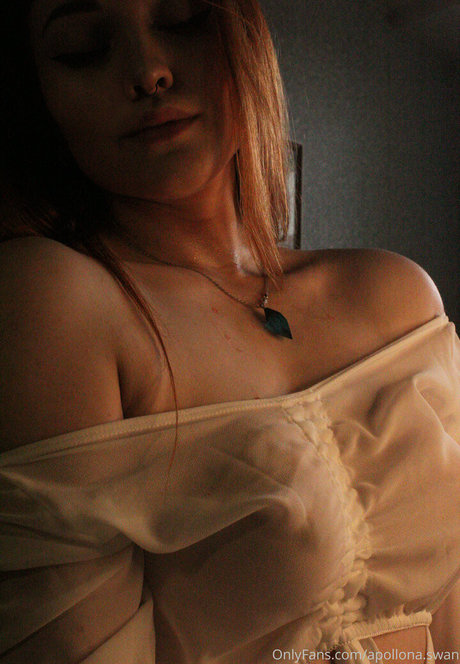 裸の女の子オンリーファンズ 無料ポルノ アーカイブ