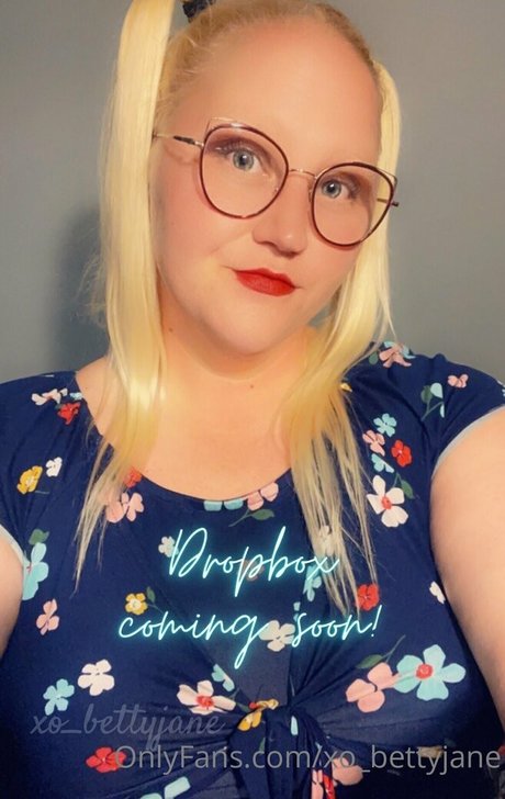 xo bettyjane ポルノスター 写真