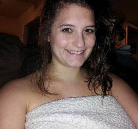 妊娠中のオンリーファンズ ホット 写真