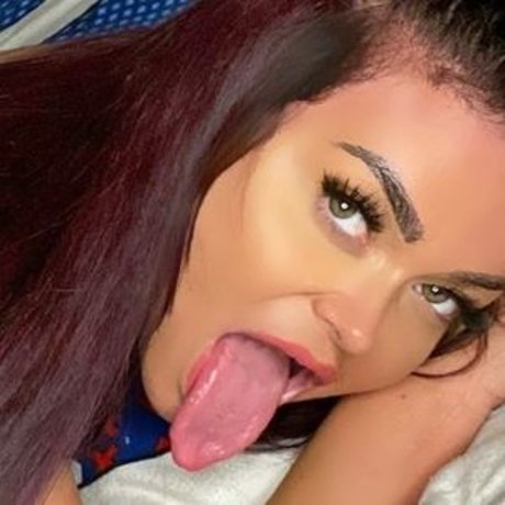 ティーンフィンガリングオンリーファンズ アート裸 画像