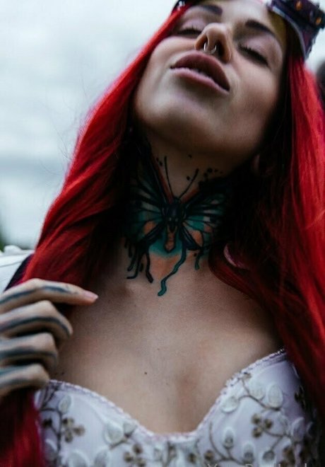 yourredlady 無料のポルノスター 写真