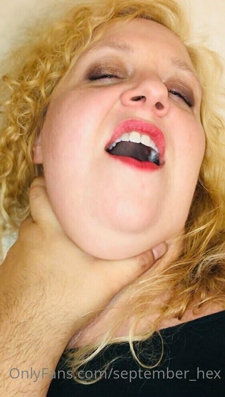 イギリスのおばあちゃんオンリーファンズ 無料裸 写真