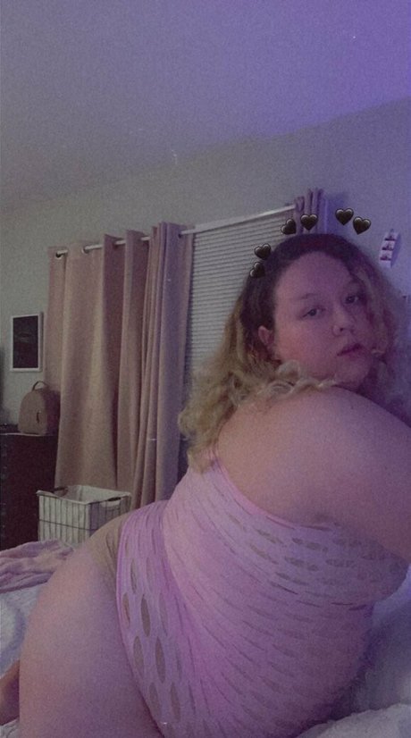 raelynnrose619 モデル 写真