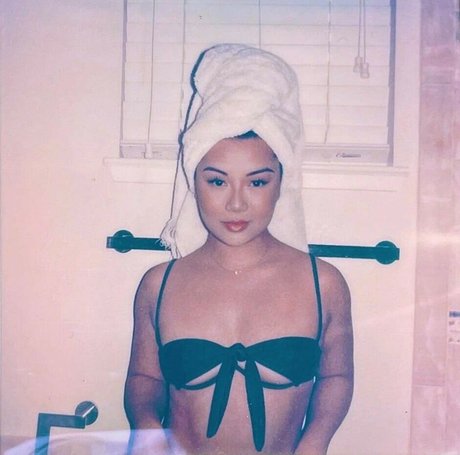 Kristina Ho トップスター 写真