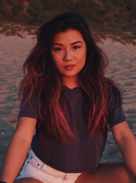 Kristina Ho ポルノスター ヌード 写真