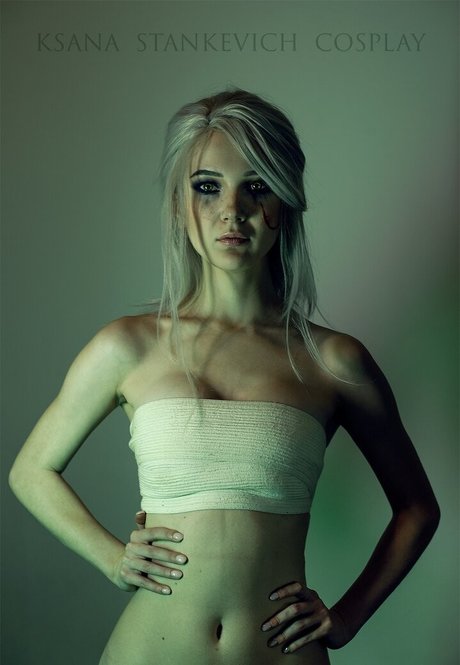 アラブの太ったオンリーファンズ セクシーヌード 写真