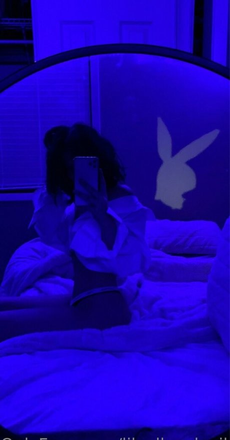 Lilyellowdevil 完璧なポルノスター 画像