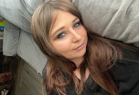 貞操帯オンリーファンズ ヌード 画像