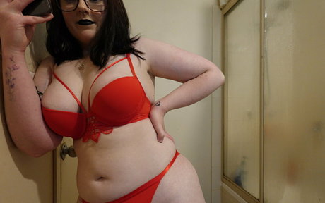 emilia 123 ポルノスター xxx 写真