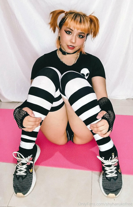 shyharukofree セクシーなスター 画像