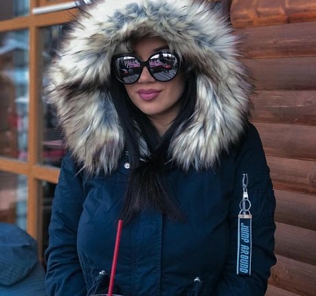 ニューハーフオンリーファン 無料 画像