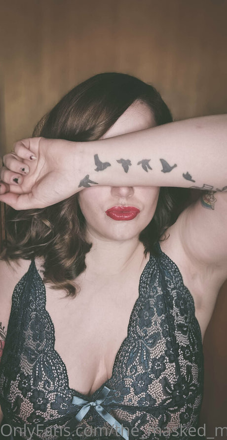 the masked maiden 87 無料のスター 写真