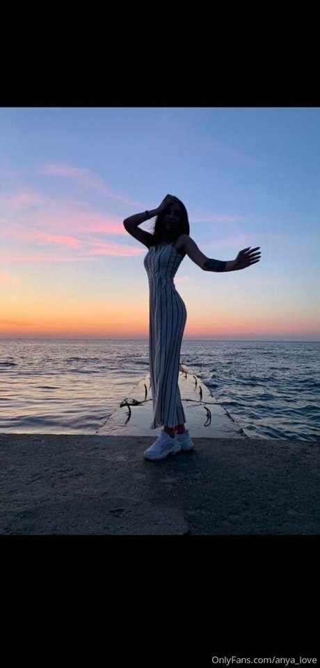 巨乳ストリップオンリーファンズ 無料 アーカイブ