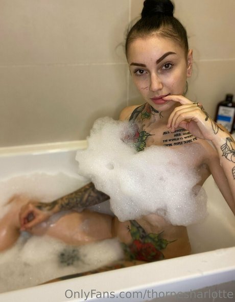 thornesharlotte 素敵なモデル 画像