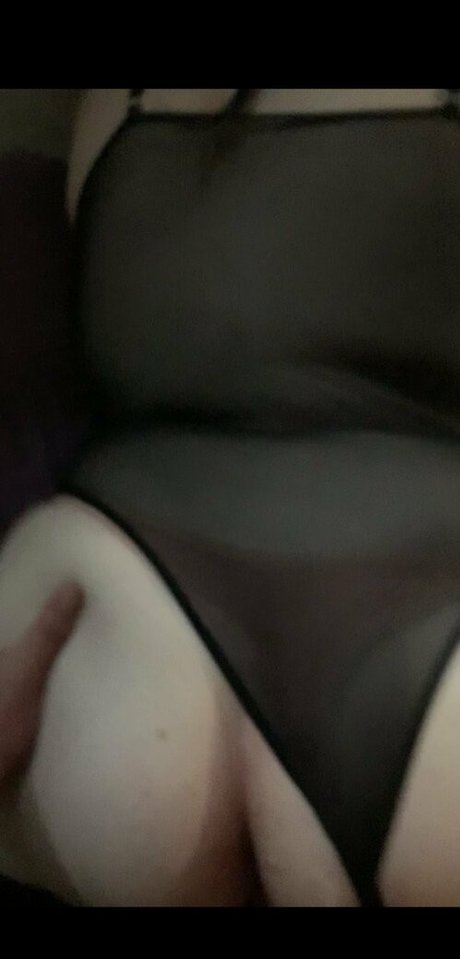 hazeybliss 独占女優 画像